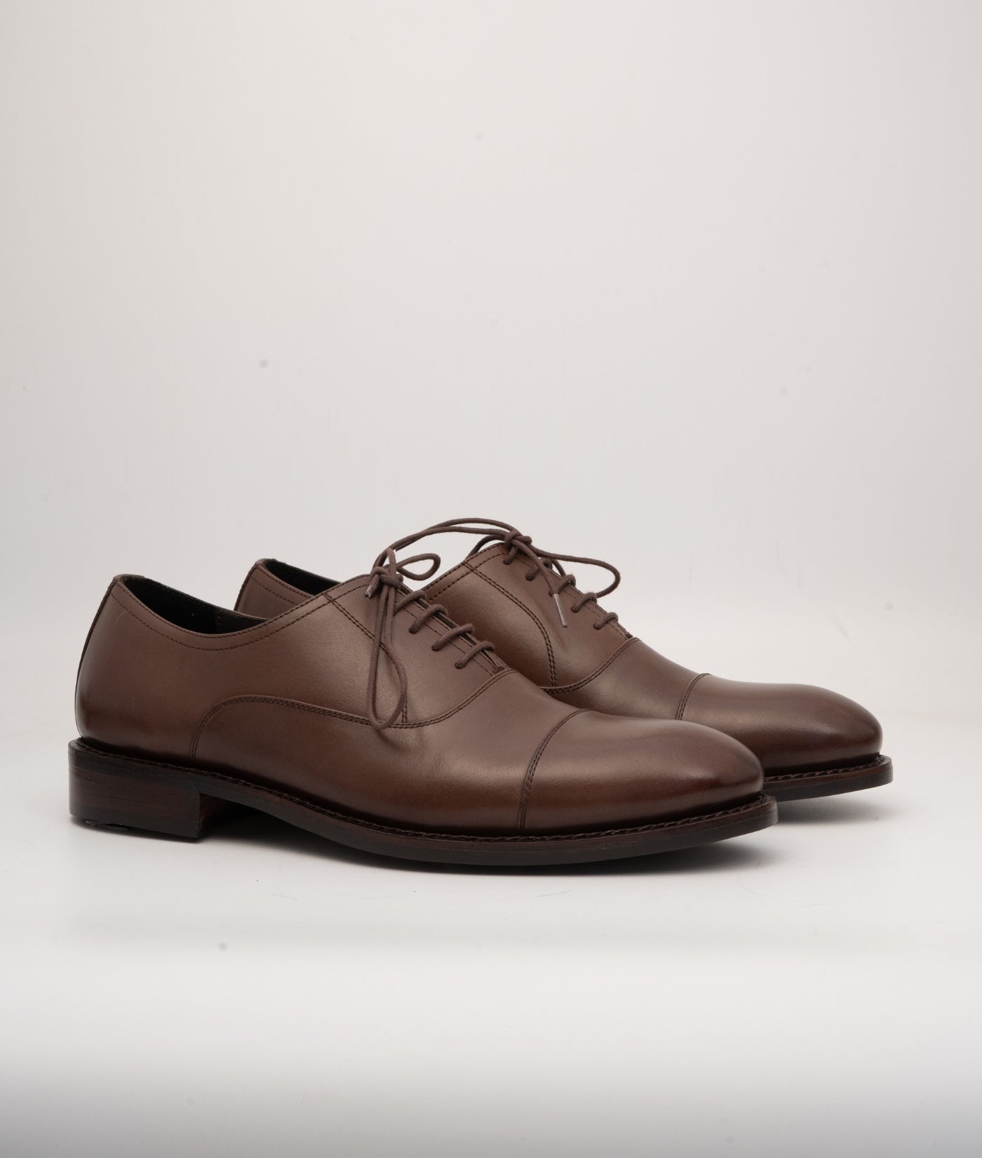 Classic Hand-Welted Brown Captoe Oxford