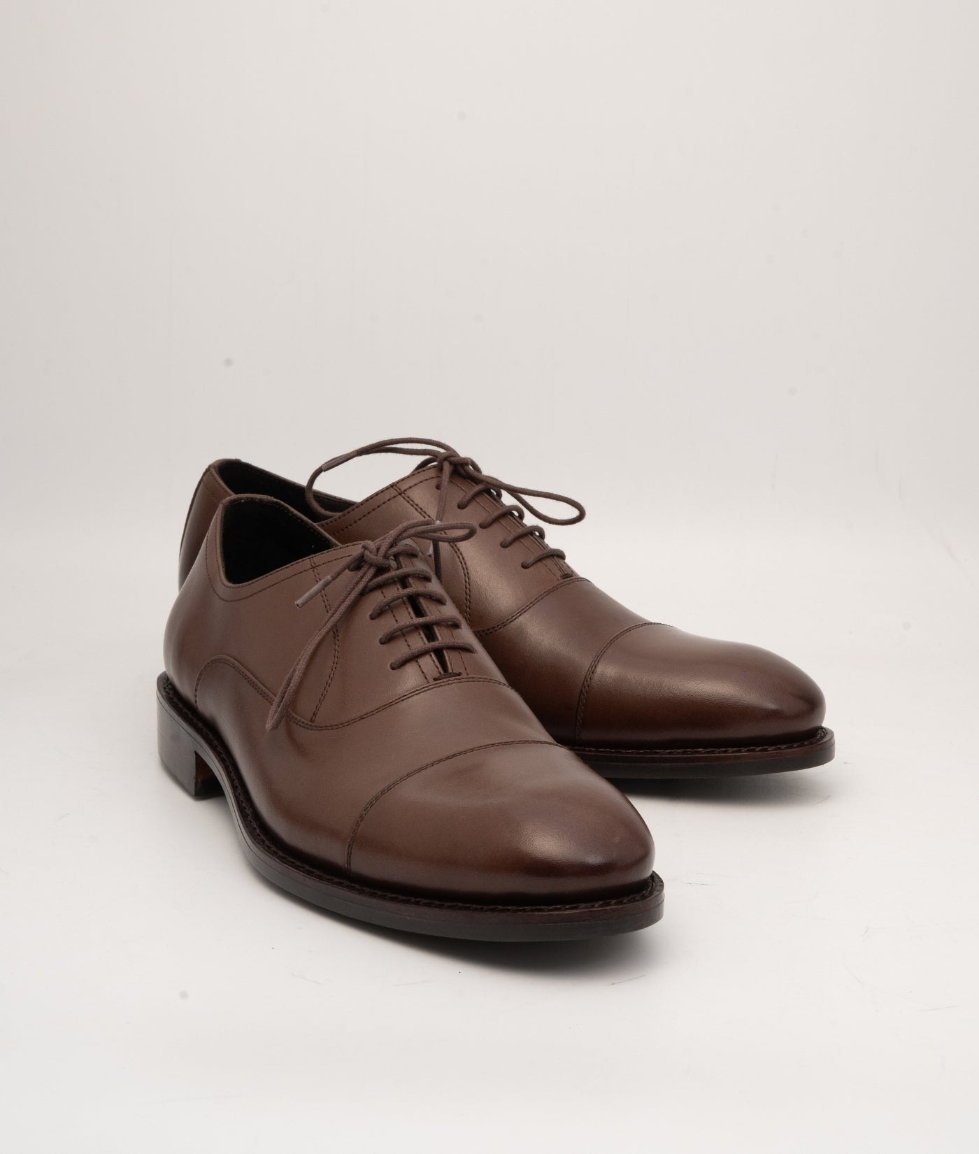 Classic Hand-Welted Brown Captoe Oxford