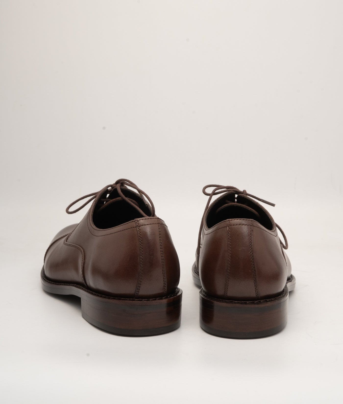 Classic Hand-Welted Brown Captoe Oxford