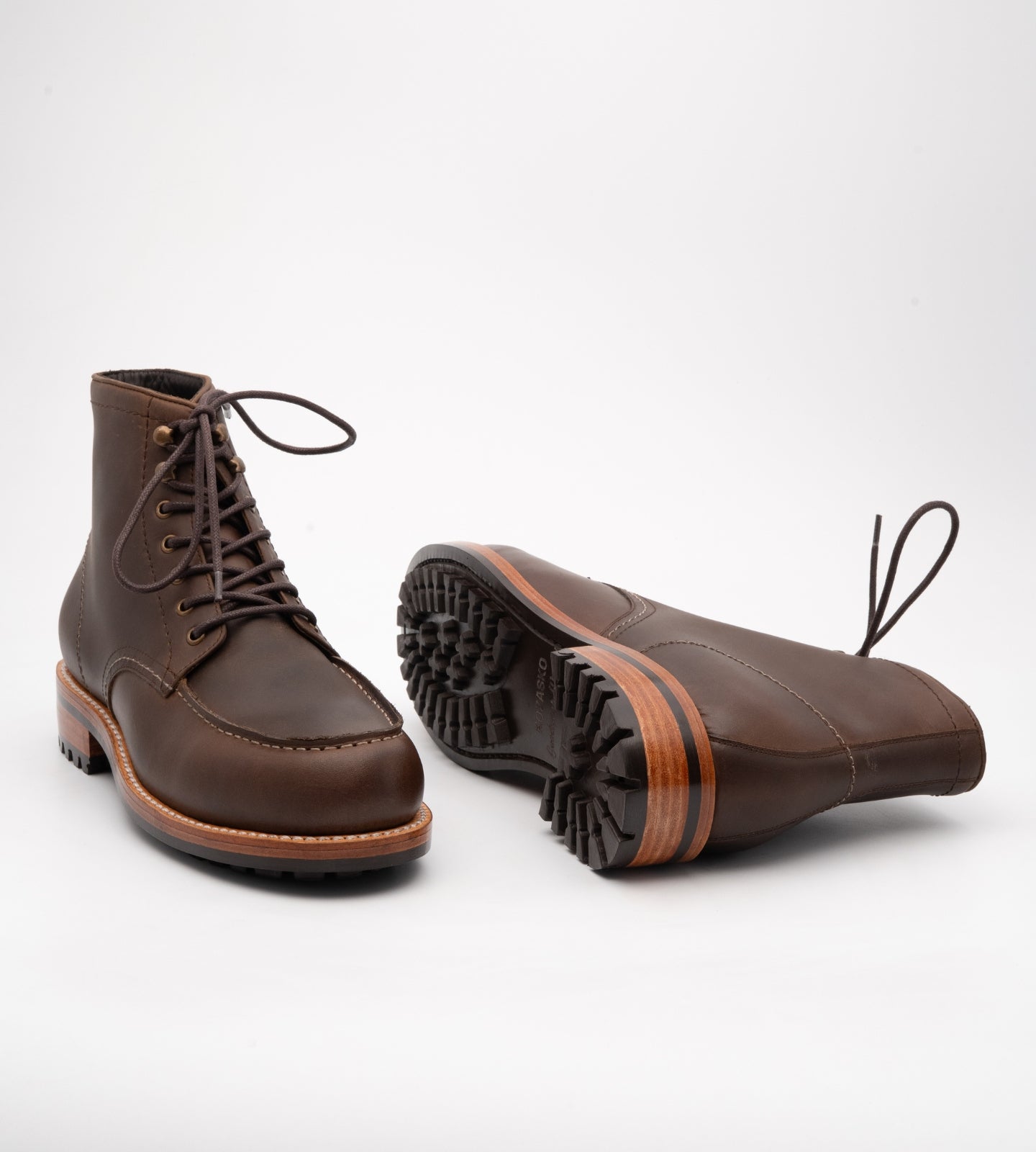 Hand-Welted Brown Oiled Leather Moctoe Boot