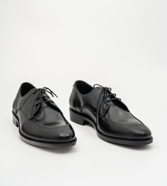 Hand-Welted Black Apron Toe Derby
