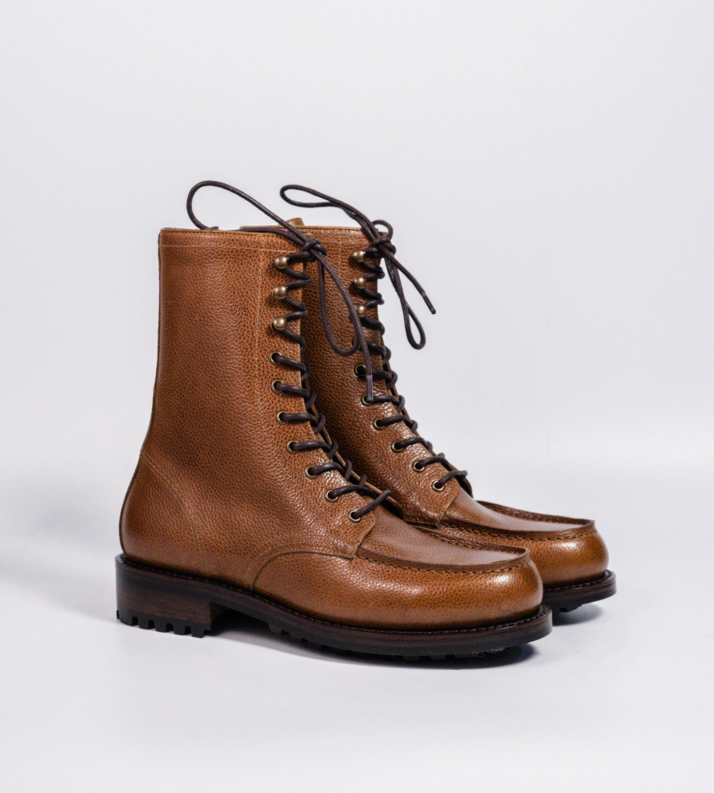 Heritage 8-Inch Milled Moc Toe Boot with Bellows Tongue